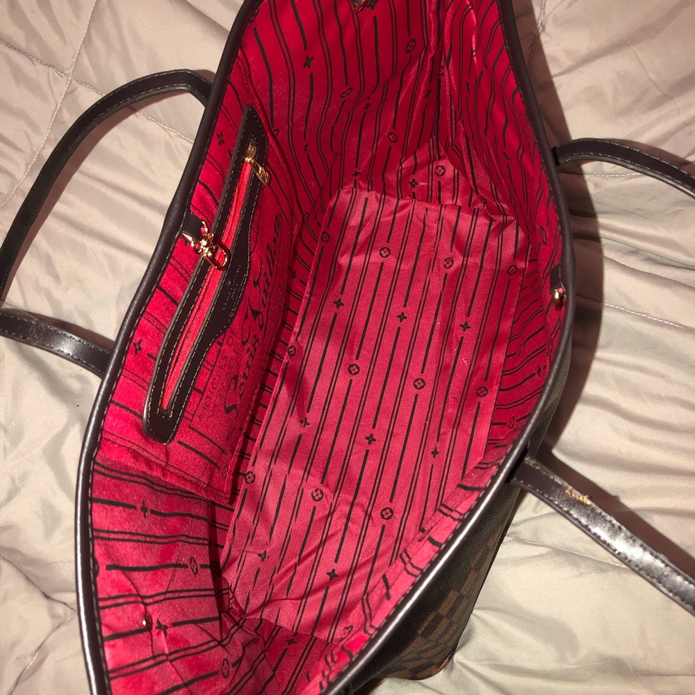 Purse non-authentic - Picture 3 of 3